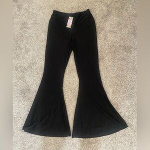 Boohoo NWT black flare leggings